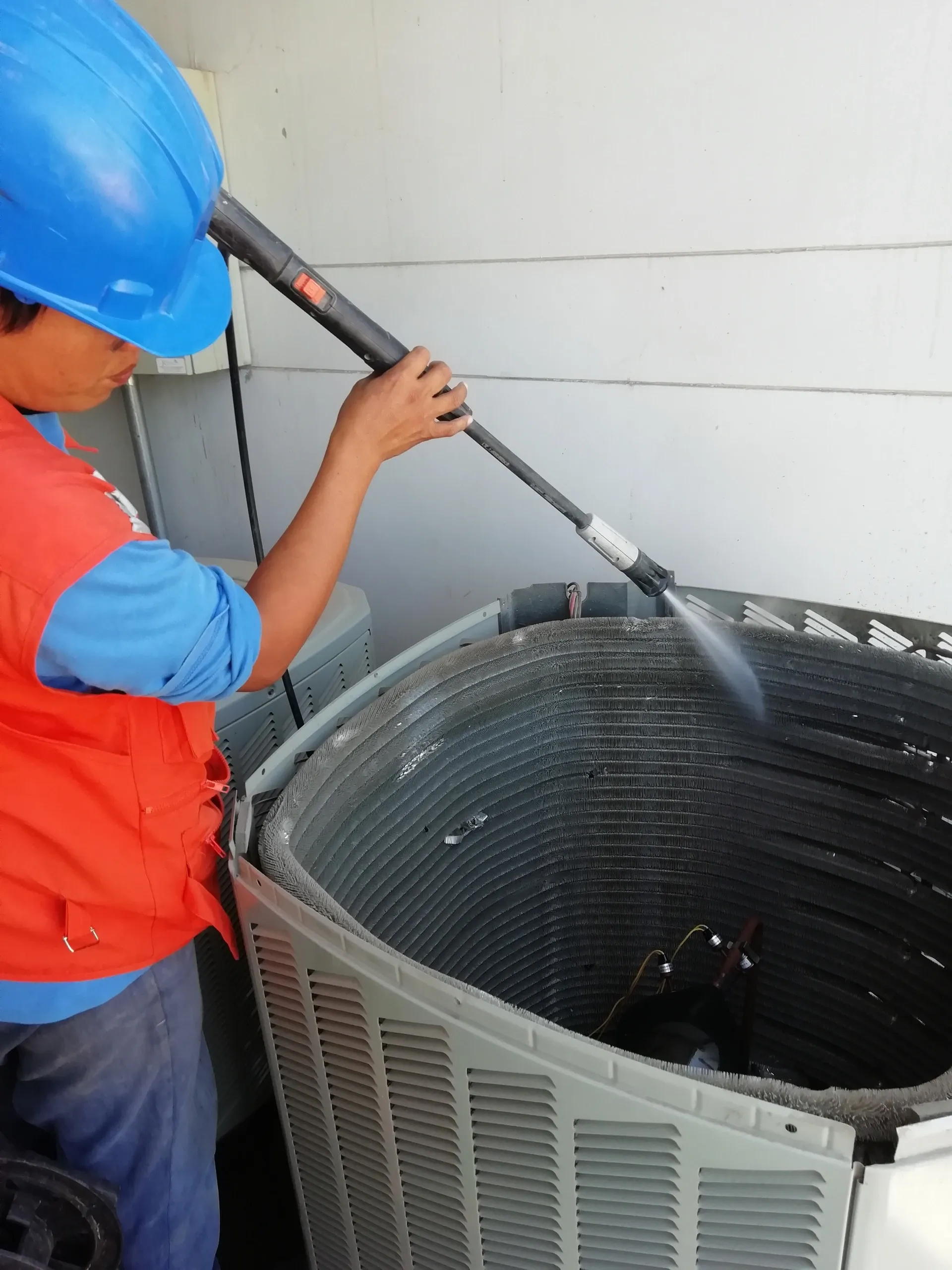 Mantenimiento Condensador de aire acondicionado